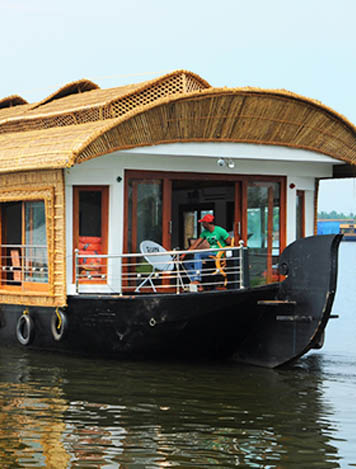 premium houseboat